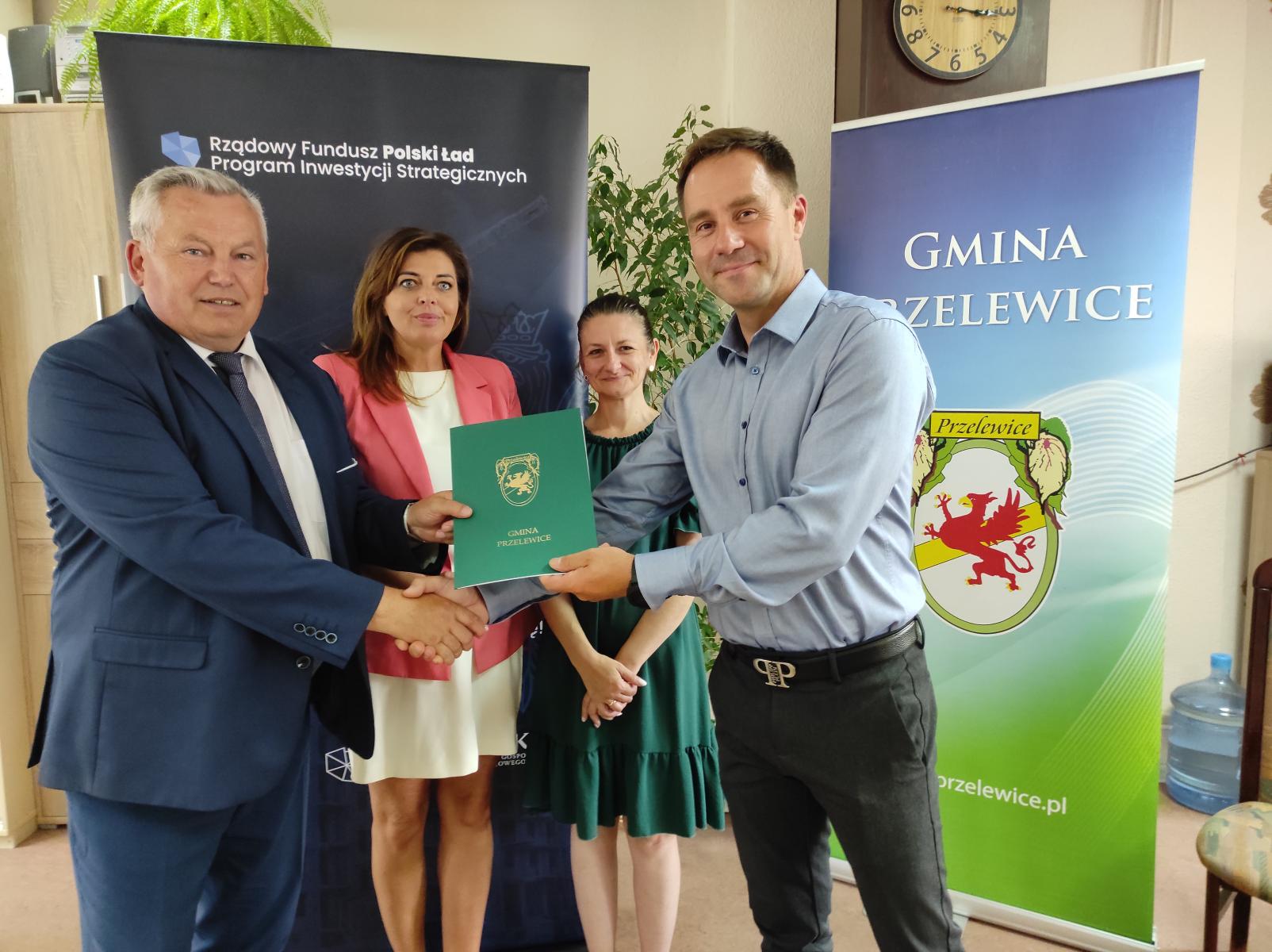 Modernizacja infrastruktury drogowej na terenie Gminy Przelewice – umowa z Wykonawcą podpisana